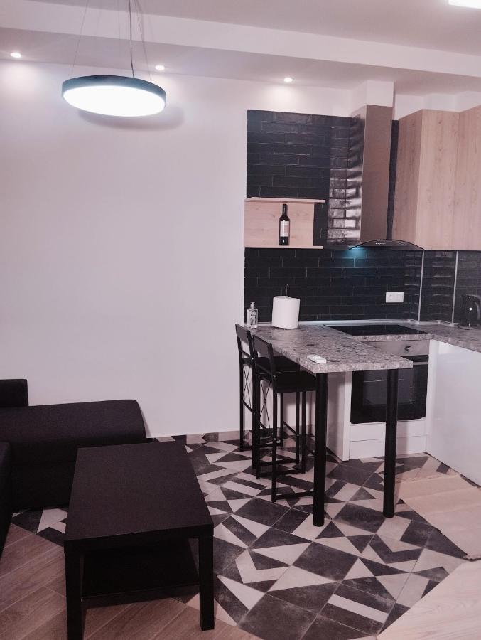 Ferienwohnung Romeo Isimeriahomz Thessaloniki Exterior foto